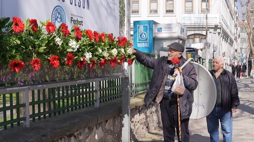 8 Mart’ta Bursa'da Çiçek Açtı! (3)