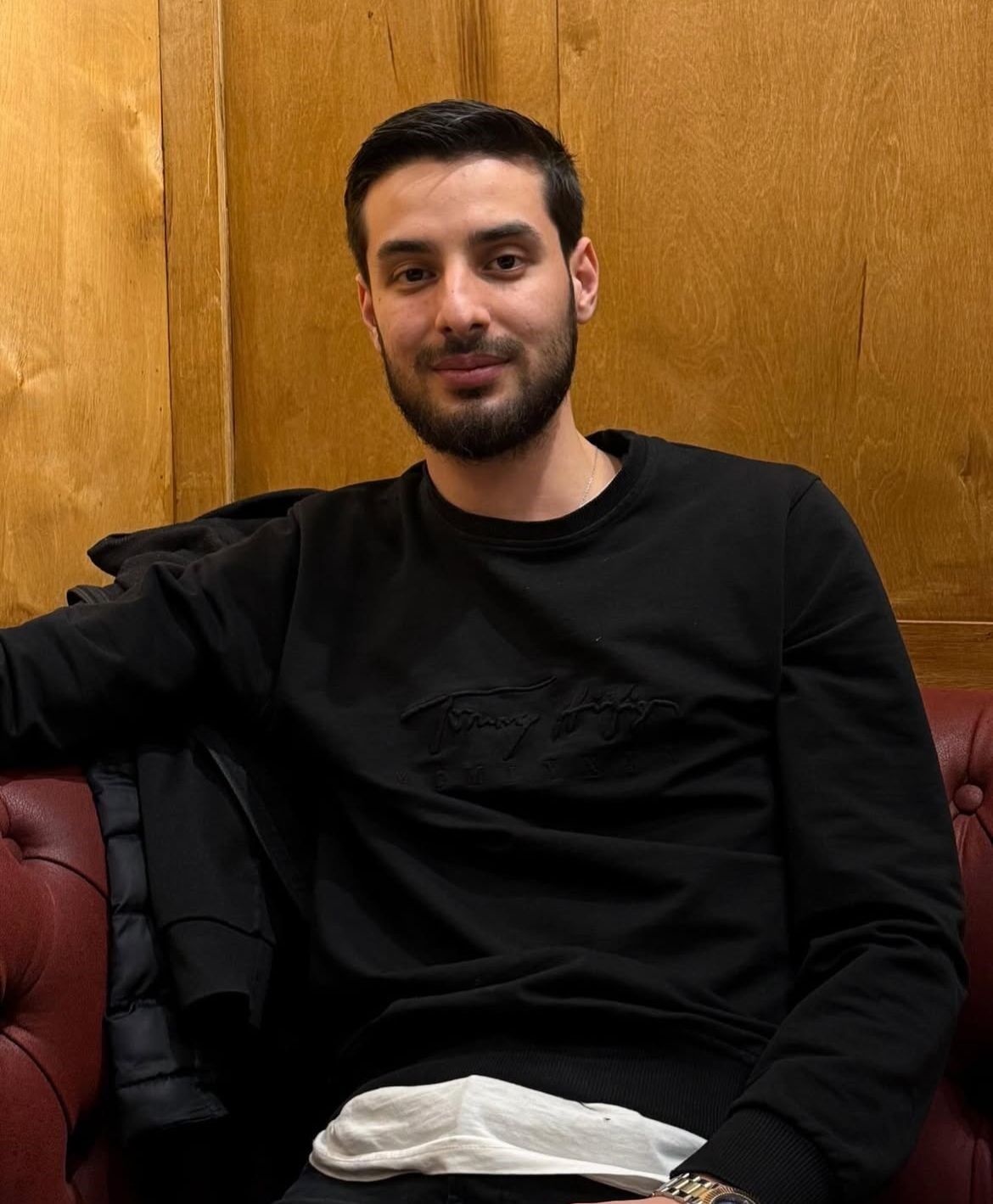 Ağabeyini Ve Babasını Öldüren 15 Yaşındaki Zanlı Tutuklandı (1)