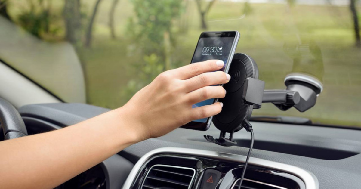 Araç Sahiplerine Kötü Haber Camdaki Telefon Tutacağına 21 Bin Tl Ceza Ve Trafikten Men