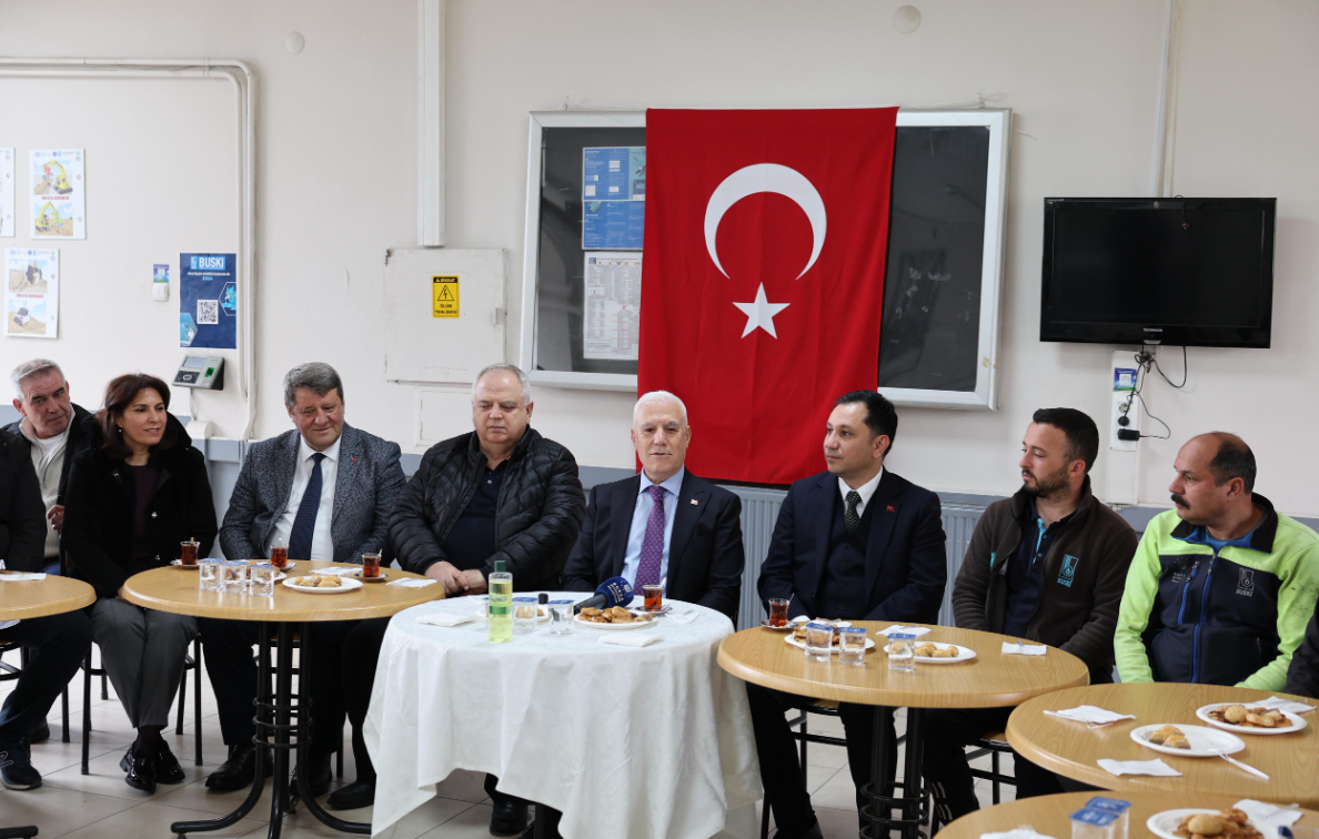 Başkan Bozbey, Buski̇ Personeliyle Bayramlaştı (5)