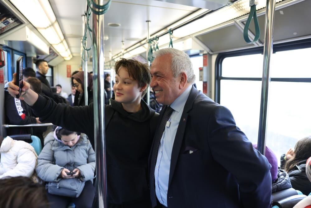 Başkan Özdemir’den Mesai Öncesi Metro Sürprizi! (1)