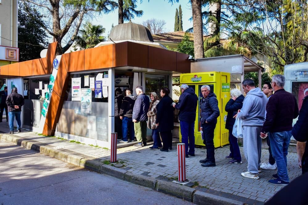 Besaş'ın Ramazan Pidesine Büyük Ilgi! Her Gün On Binlerce Satılıyor (2)