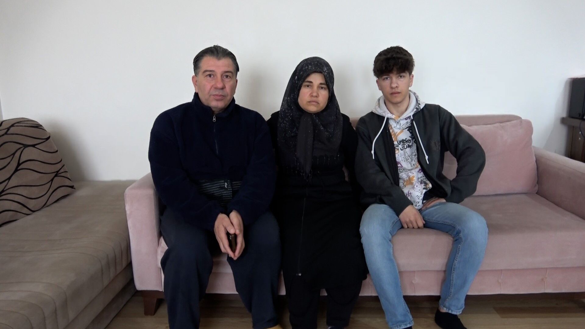 Bolu'dan Adana'ya Bayram Ziyaretine Giden 16 Yaşındaki Kız Kayboldu (1)