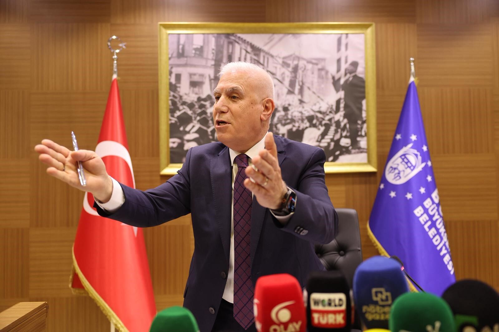 Bursa Büyükşehir Belediye Başkanı Bozbey 20 Senedir Yapılmamış Hizmetleri Yapıyoruz (2)