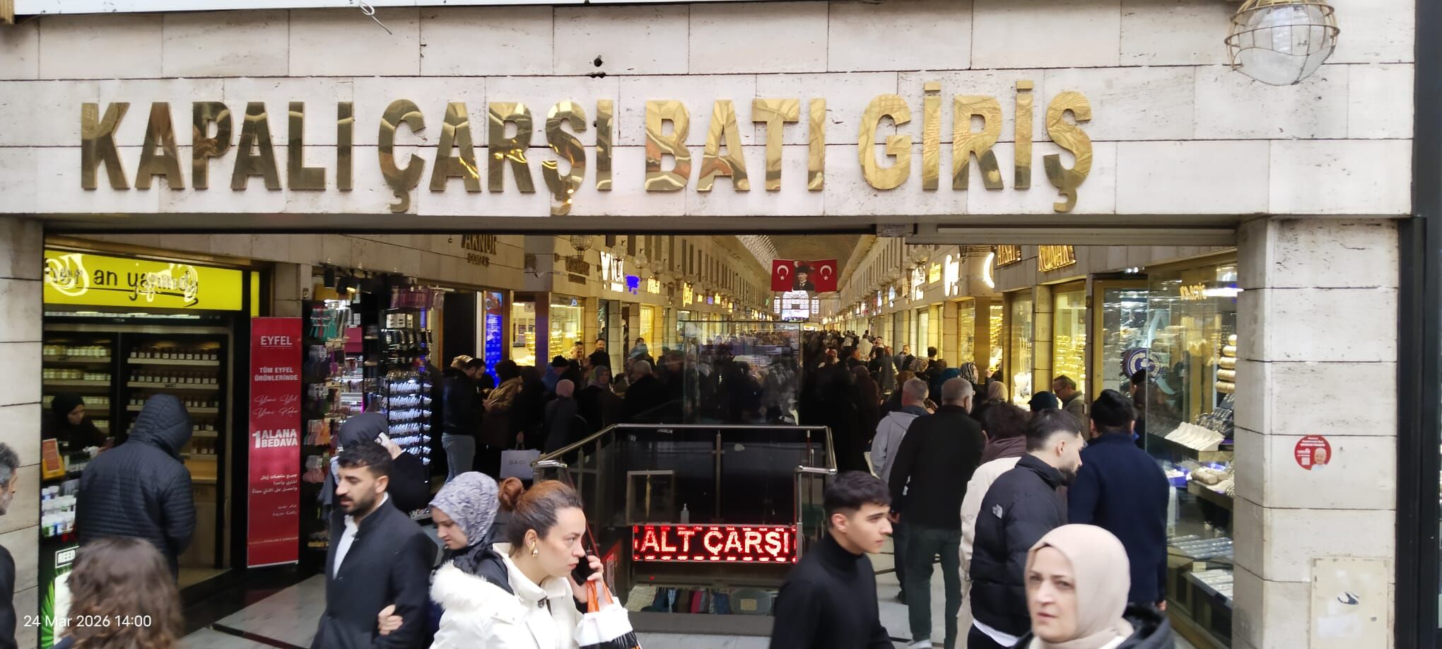 Bursa Kapalı Çarşı’da Altın Sessizliği! Altın Yükseldi Çarşı Boşaldı (1)