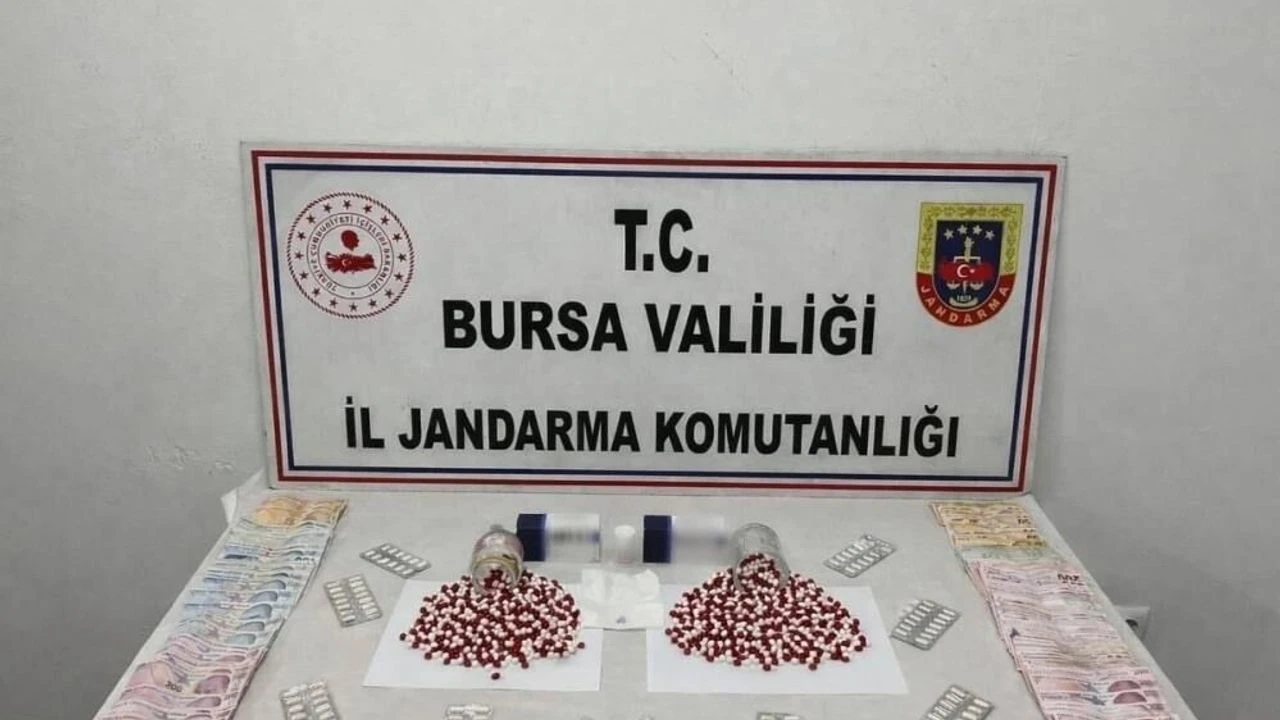 Bursada Bin 39 Adet Sentetik Hap Ele Gecirildi