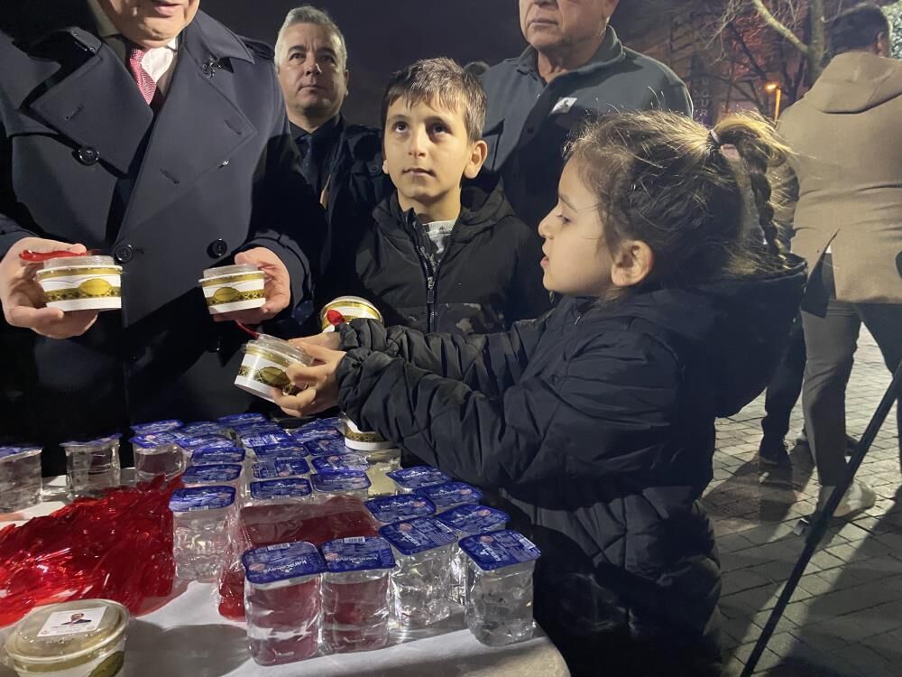 Bursa'da Muhsin Yazıcıoğlu Için Ulucami'de Mevlid Okutuldu, Helva Ikram Edildi (2)