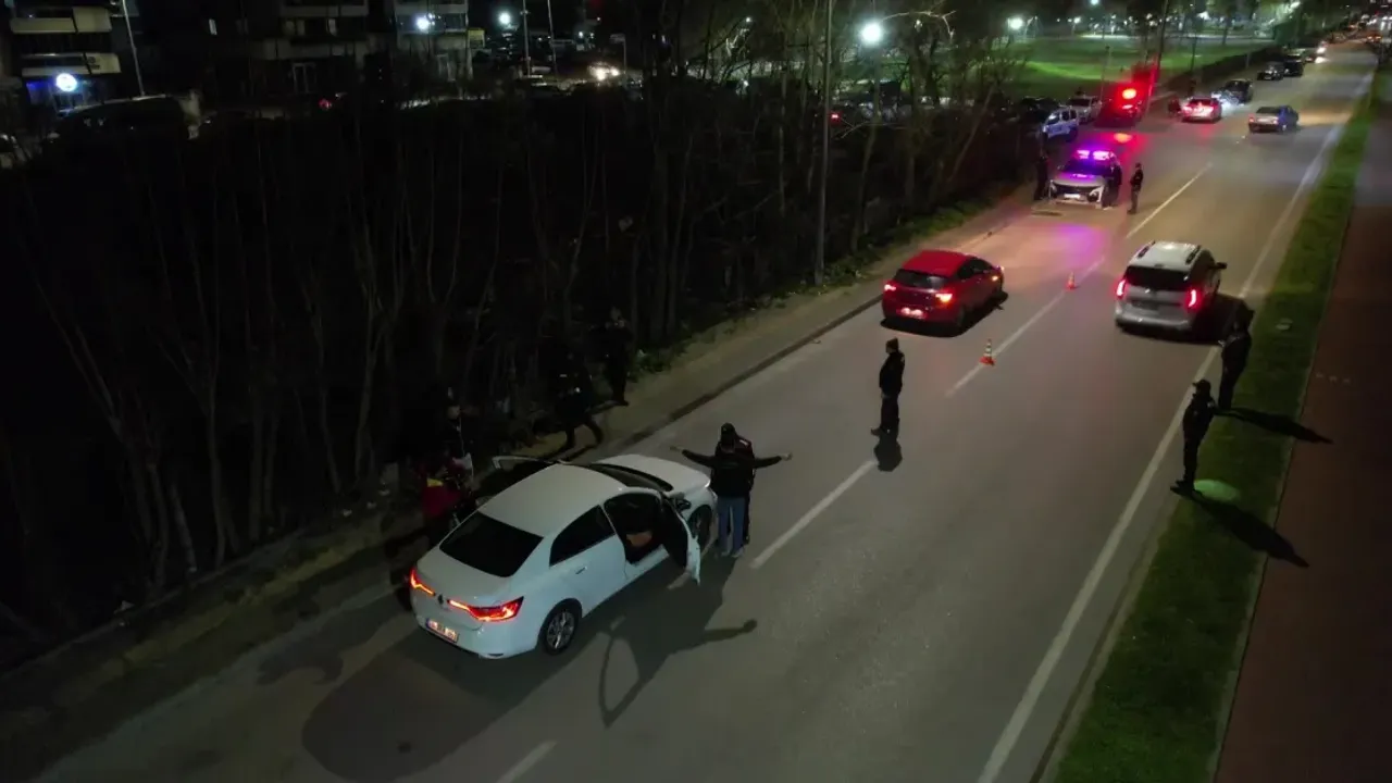 Bursada Piyasa Yapan Suruculere Polis Denetimi