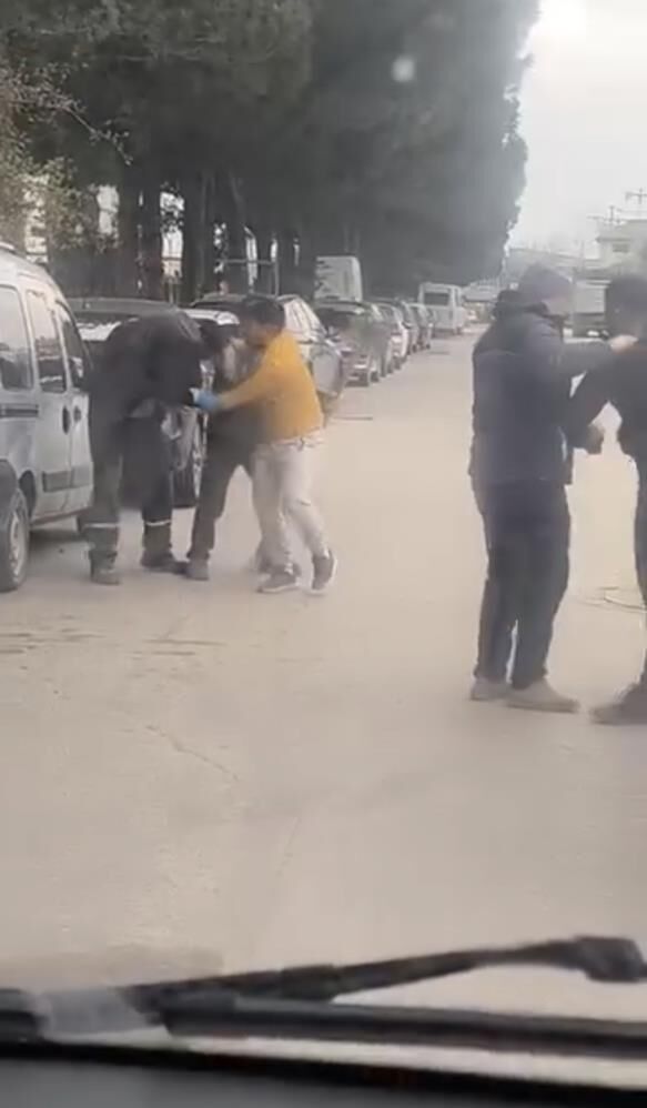 Bursa'da Trafik Adeta Boks Ringine Döndü!