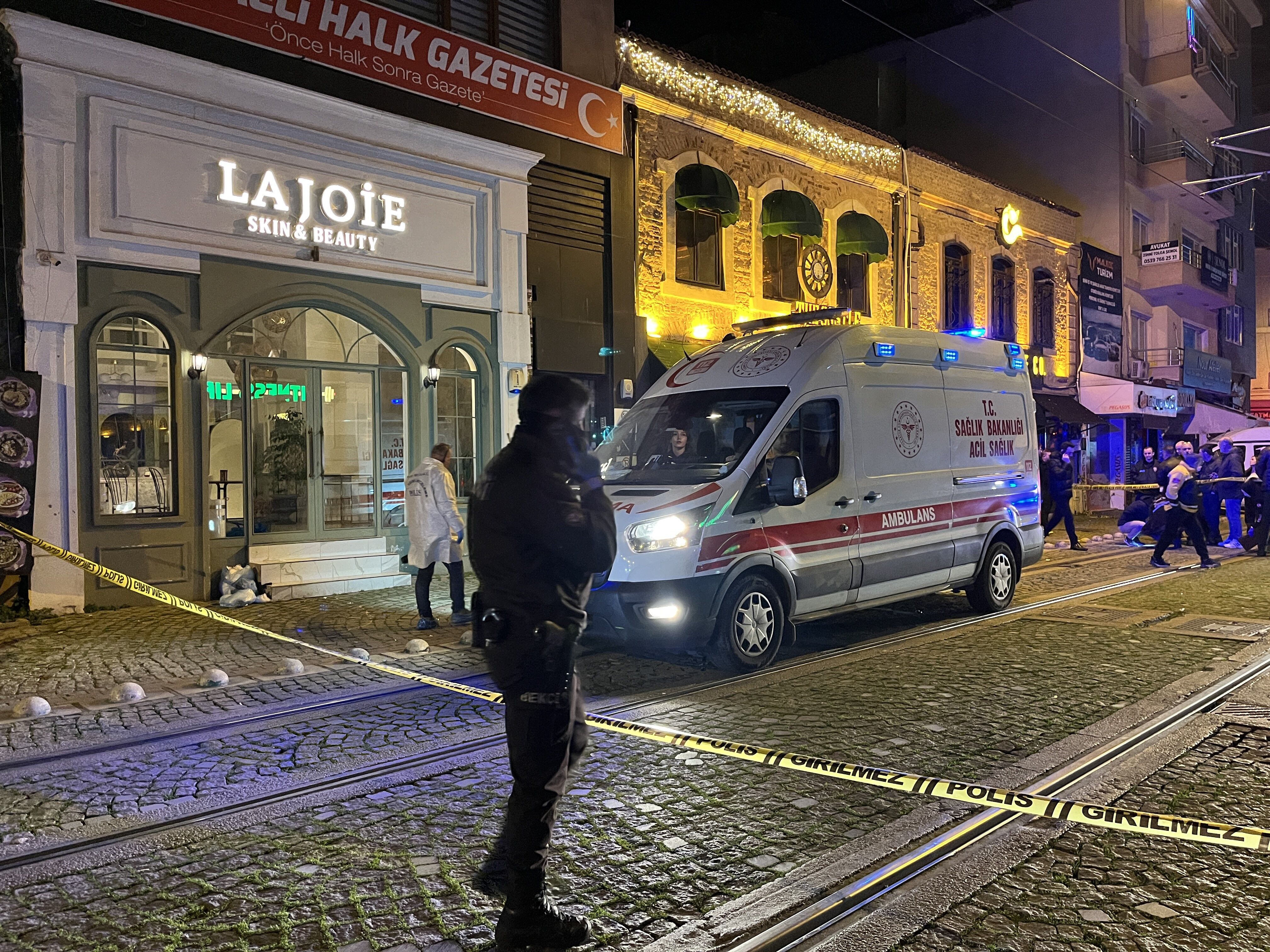 Eğlence Mekanına Silahlı Saldırı! 2 Ölü, 3 Yaralı (4)