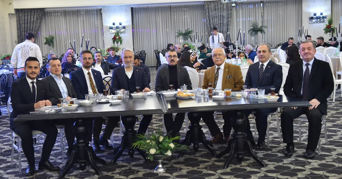 Ertuğrulgazi Mobilyacılar Caddesi’nde Geleneksel Iftar Buluşması (4)