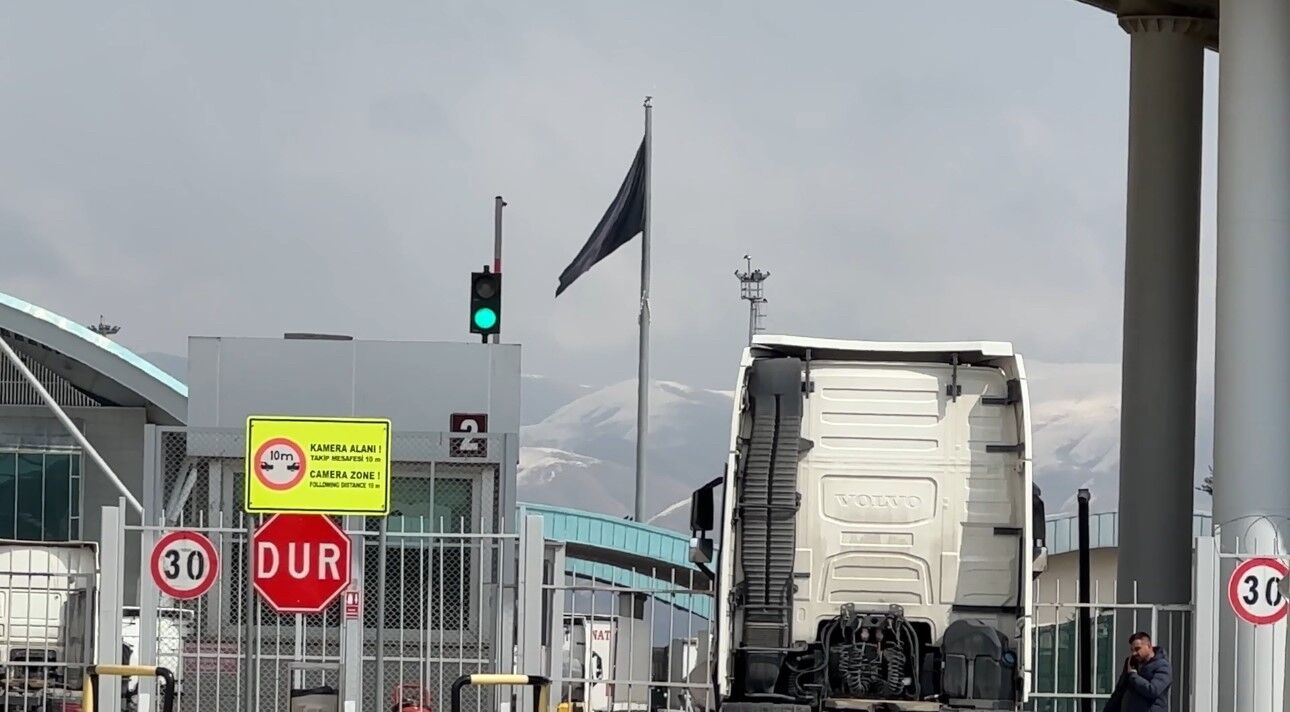 Esendere Sınır Kapısı Bu Bayram Sessizlik Yaşıyor (1)