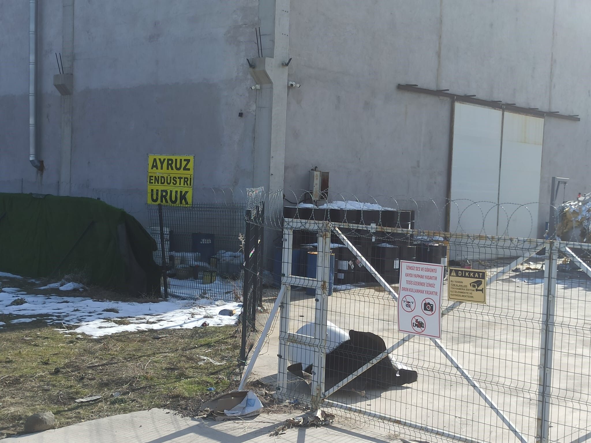 Fabrikada Gaz Tankı Patladı! 4 Işçi Yaralandı (1)