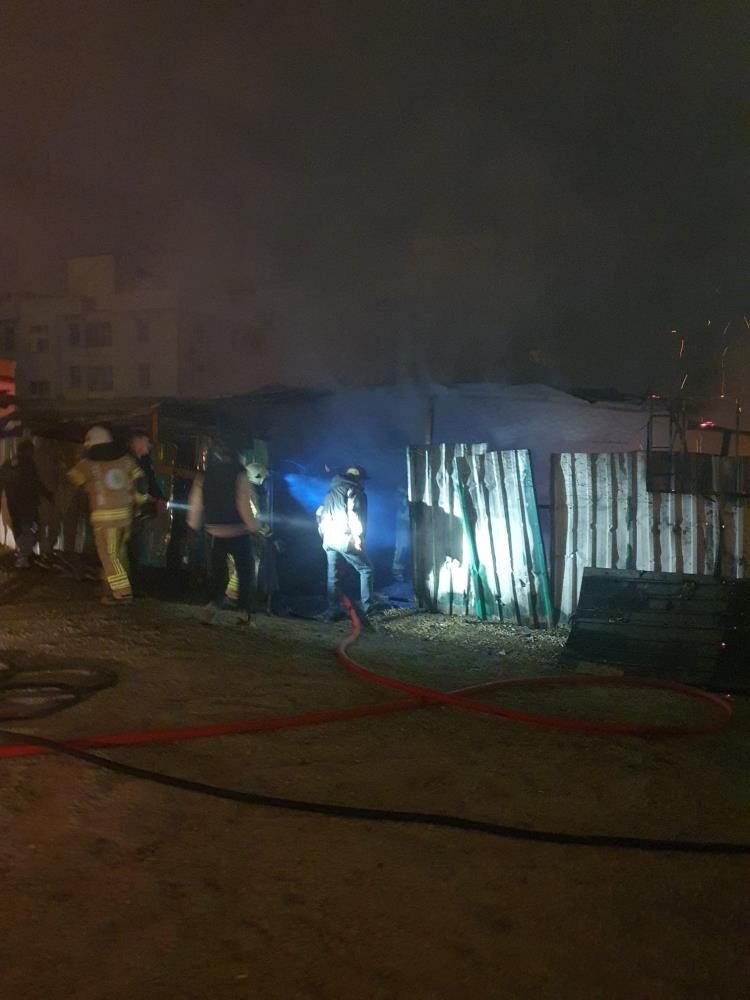 İnegöl'de 200 Küçükbaş Son Anda Kurtuldu! Çiftlik, Alevlere Teslim Oldu (2)