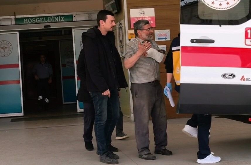 İnegöl'de Elini Makineye Kaptıran Iş Yeri Sahibi Yaralandı! (1)