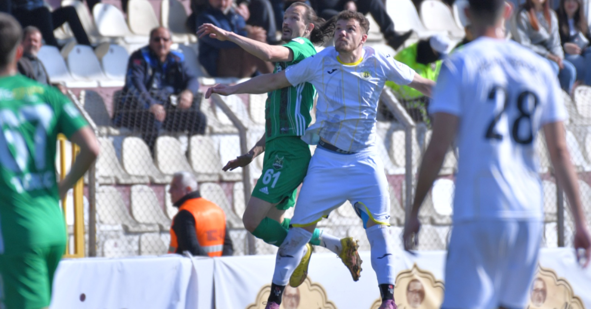 İnegöl'de Ilk Yarıda Gol Sesi Çıkmadı (4)