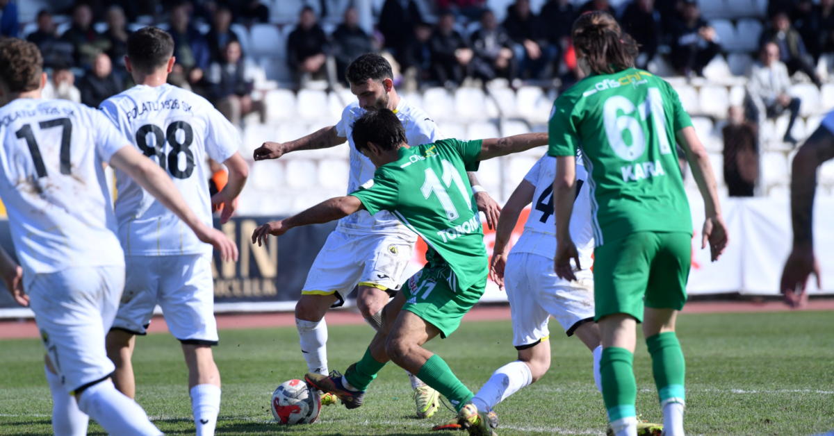 İnegöl'de Ilk Yarıda Gol Sesi Çıkmadı (5)