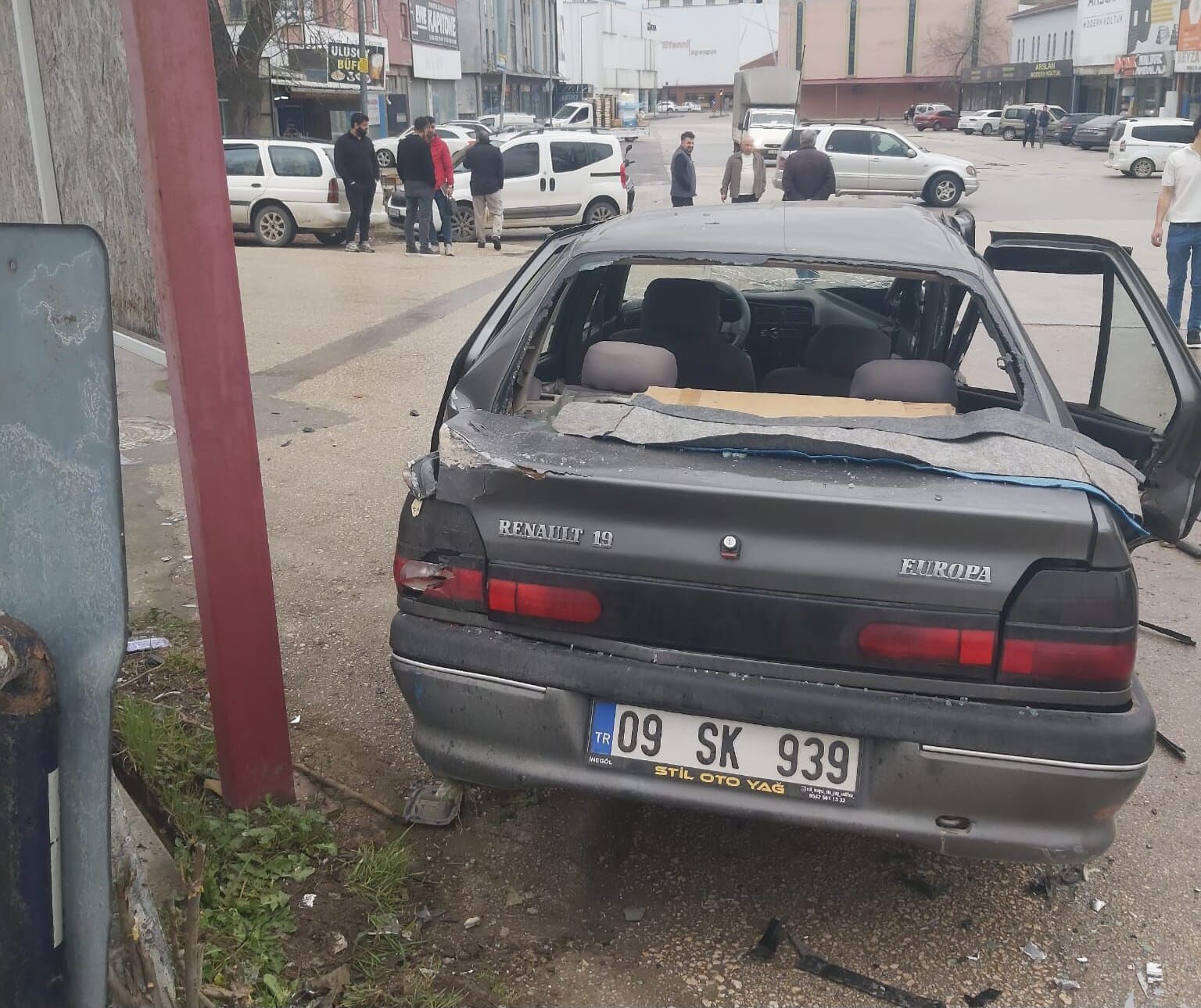 İnegöl'de Korkunç Kaza! Çok Sayıda Yaralı Var (7)