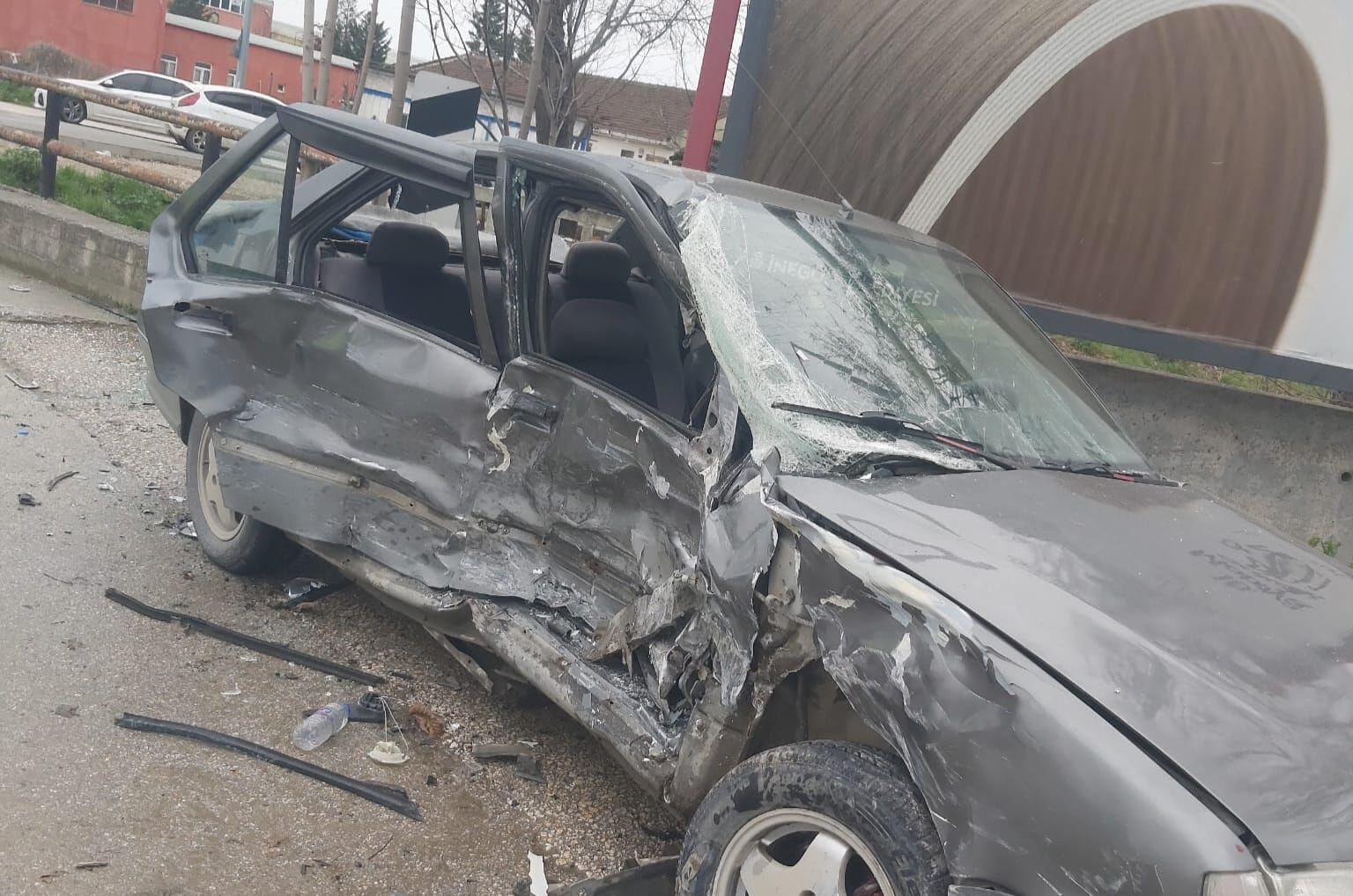 İnegöl'de Korkunç Kaza! Çok Sayıda Yaralı Var (9)