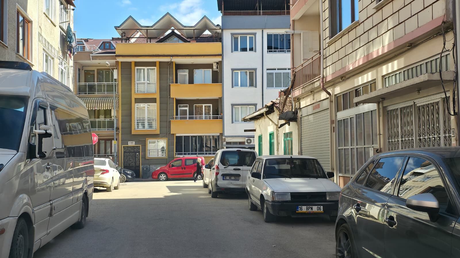 İnegöl’de Silah Temizlerken Kazara Kendini Vurdu (2)