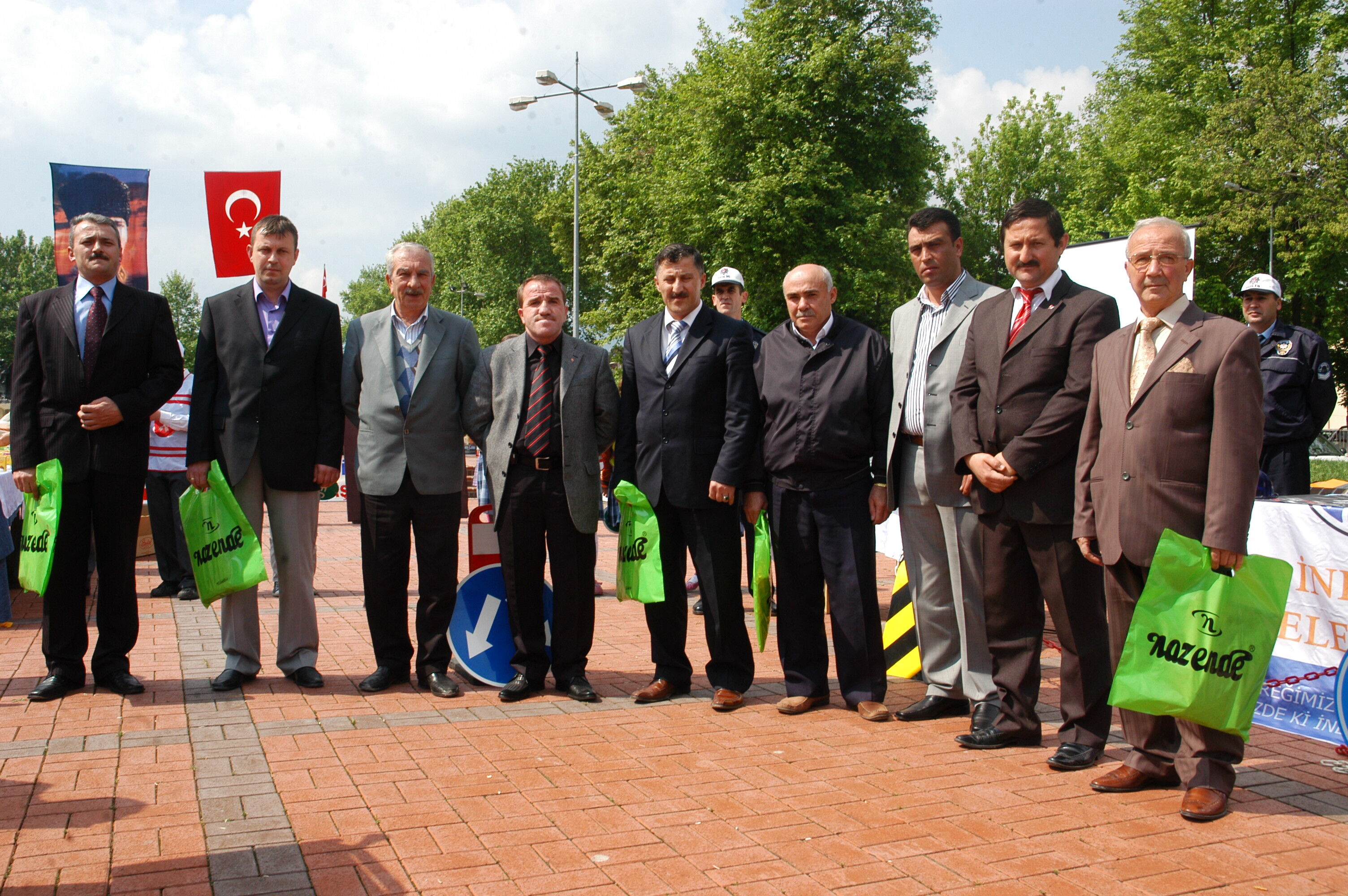 İnegöl’den Trafik Güvenliği Mesajı Arşivden 2008 Gençgazete (5)