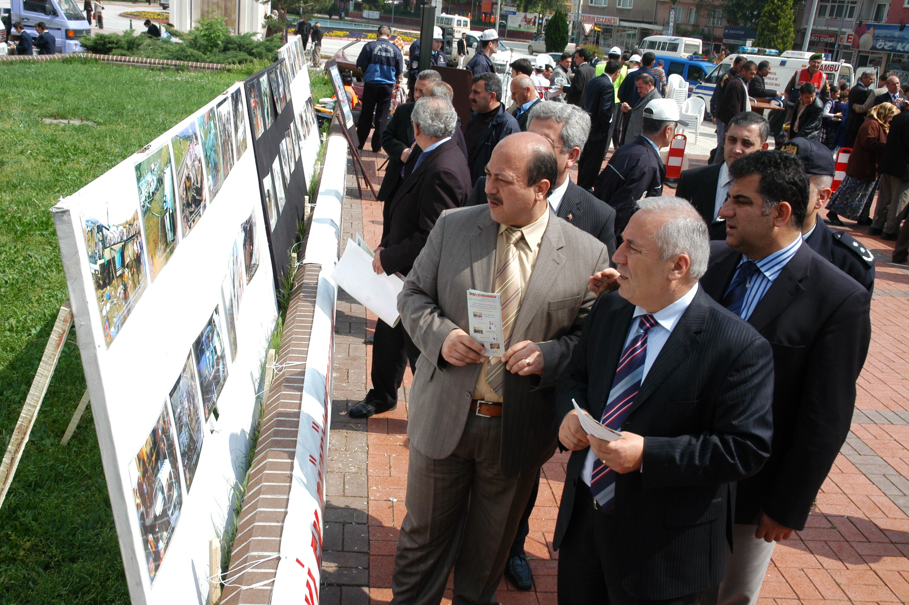 İnegöl’den Trafik Güvenliği Mesajı Arşivden 2008 Gençgazete (6)