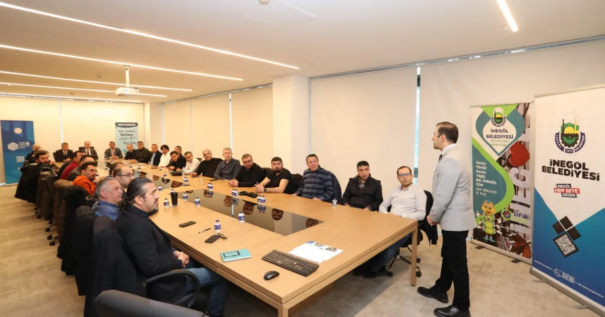 İnegöl'den Türkiye'ye Mobilyada 'Sıfır Atık' Seferberliği 23 İlden Eğitimciler Buluştu (4)