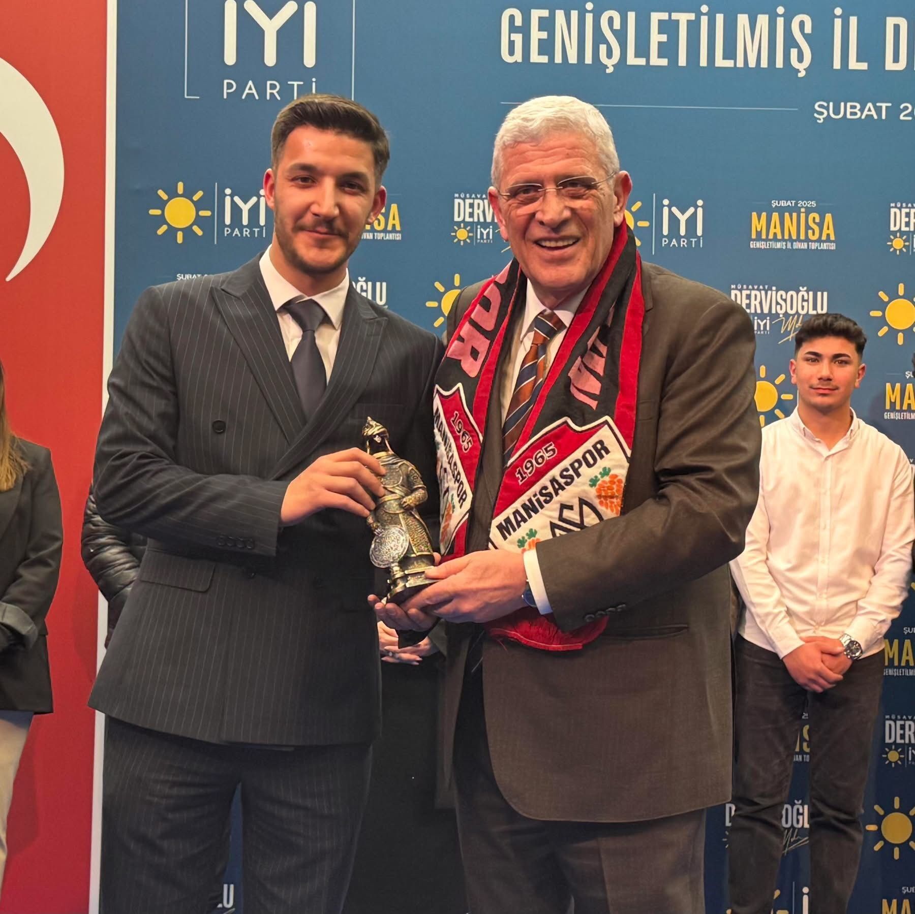 İyi̇ Partili Başkan Istifa Etti (2)