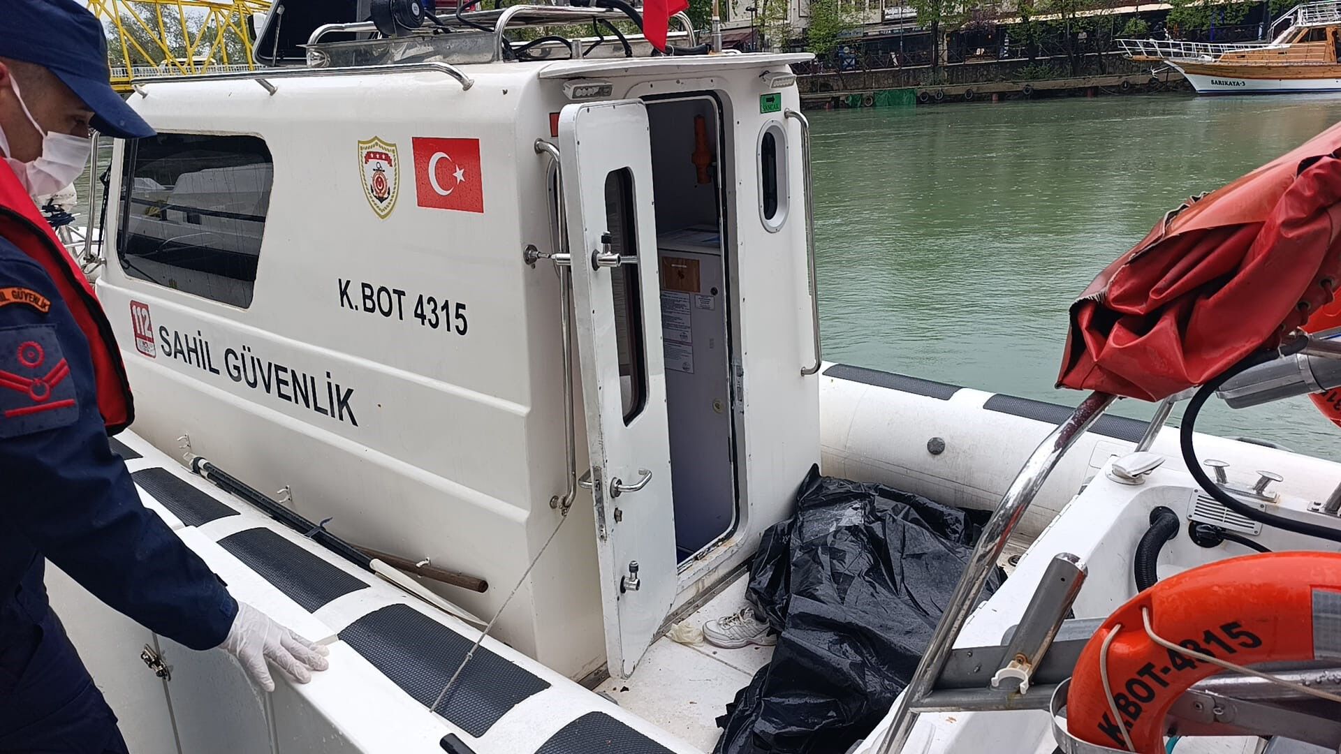 Kayıp Olarak Aranan 29 Yaşındaki Öğretmen Adayının Irmakta Cansız Bedeni Bulundu (1)