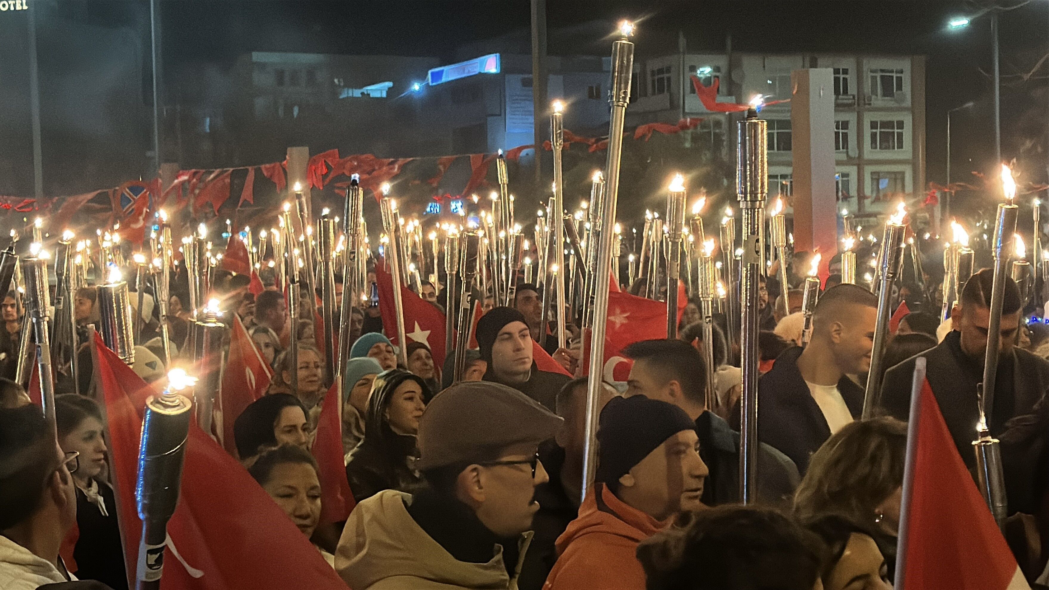 Meşaleler Çanakkale Şehitleri Için Yandı (1)-1