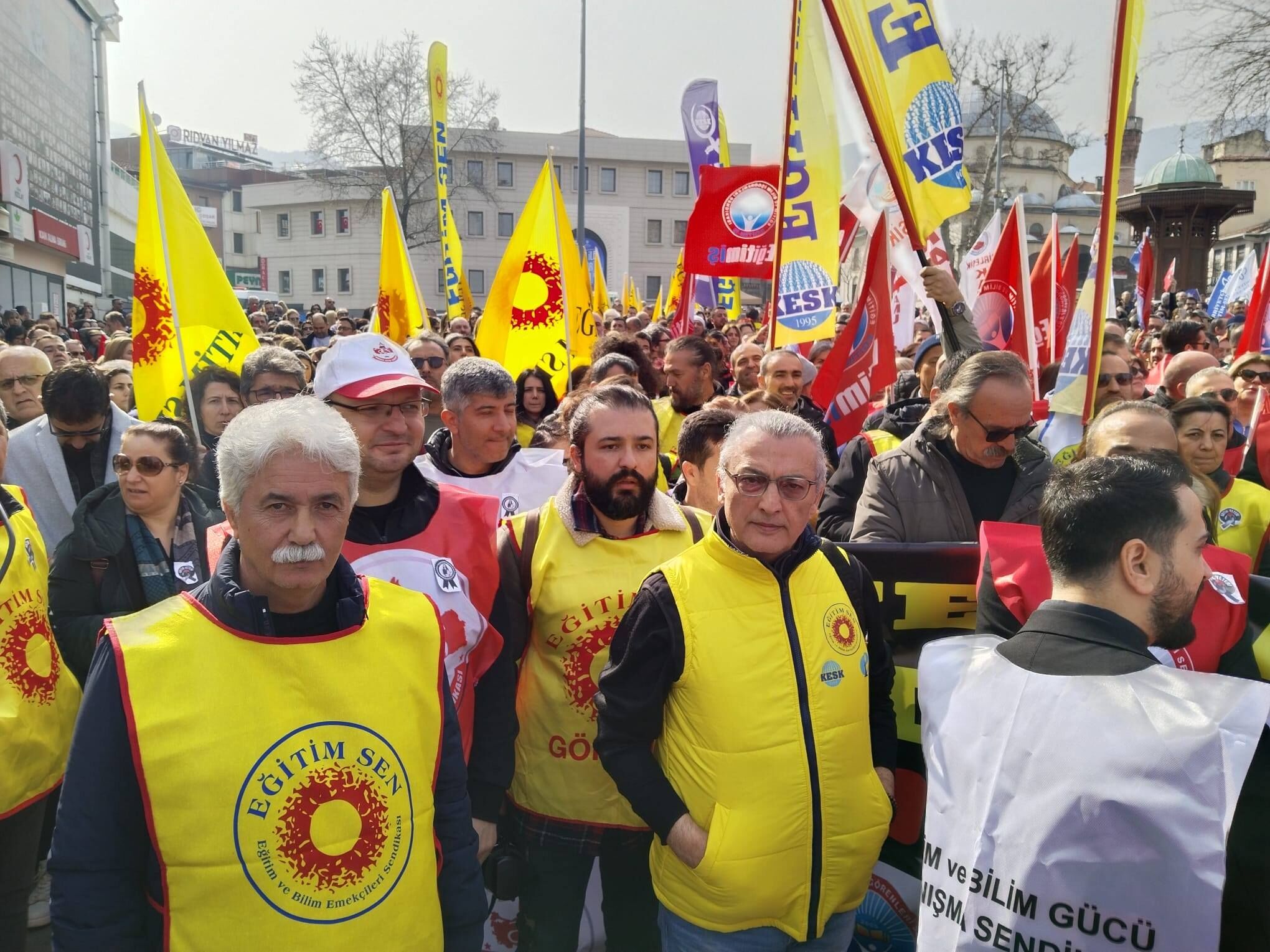 Öğretmenler Bursa’dan Seslendi “Öğretmenine Sahip Çık” Gencgazete (4)