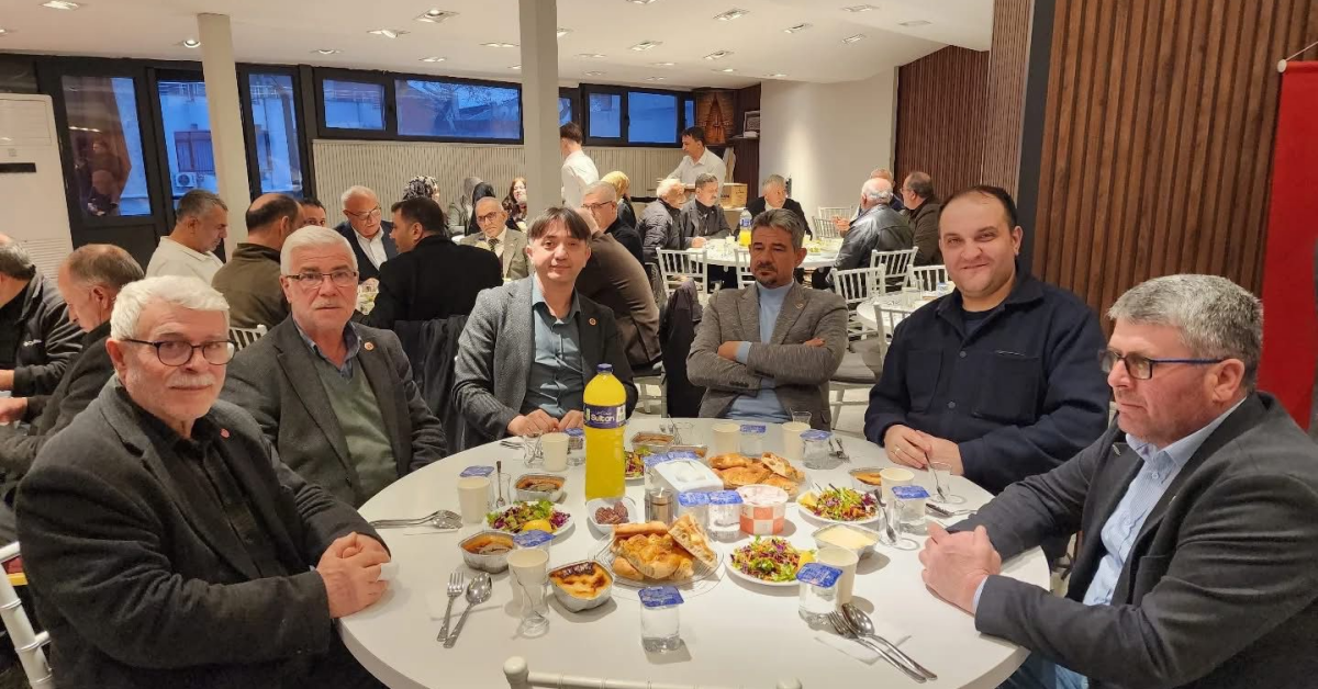 Saadet Partisi’nden İnegöl’de Muhtarlar İftarı (12)