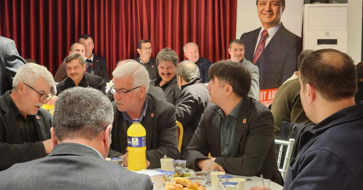 Saadet Partisi’nden İnegöl’de Muhtarlar İftarı (2)