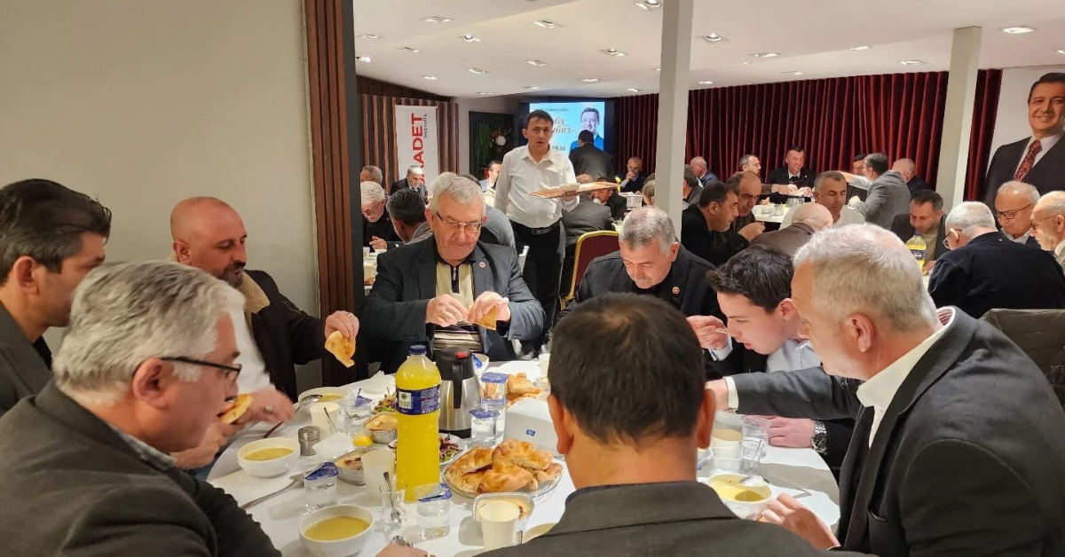 Saadet Partisi’nden İnegöl’de Muhtarlar İftarı (3)