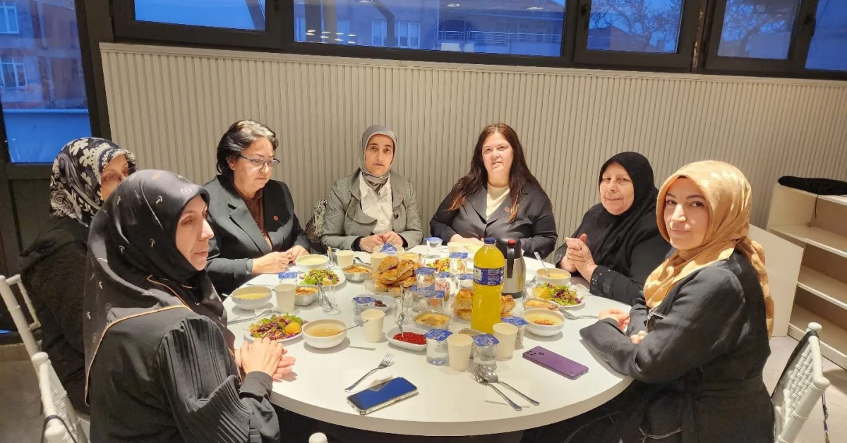 Saadet Partisi’nden İnegöl’de Muhtarlar İftarı (8)