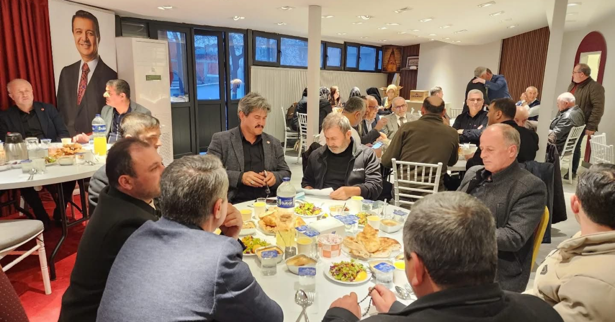 Saadet Partisi’nden İnegöl’de Muhtarlar İftarı (9)
