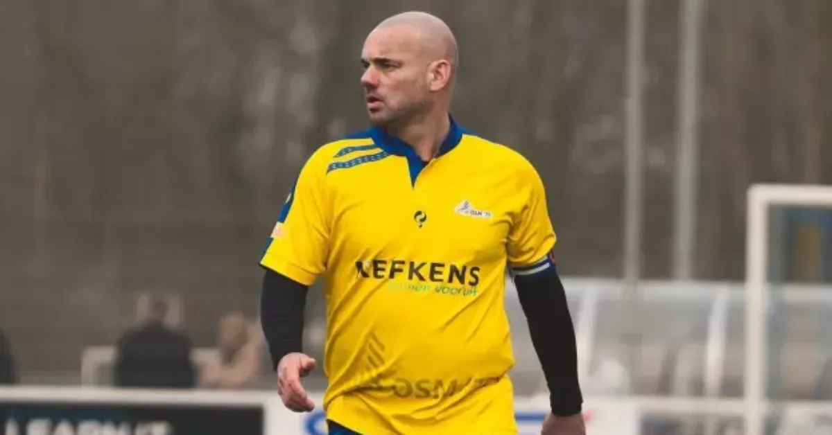 Sneijder 41 Yaşında Sahalara Döndü! Son Hali Görenleri Şaşırttı (2)