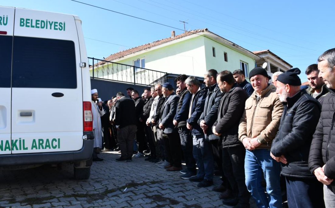 Tekirdağ'da Öldürülen Iki Kardeş, Samsun'da Defnedildi (1)