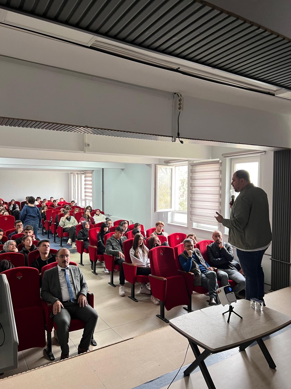 Turgut Alp Anadolu Lisesi’nde Yks Motivasyon Semineri Düzenlendi-1