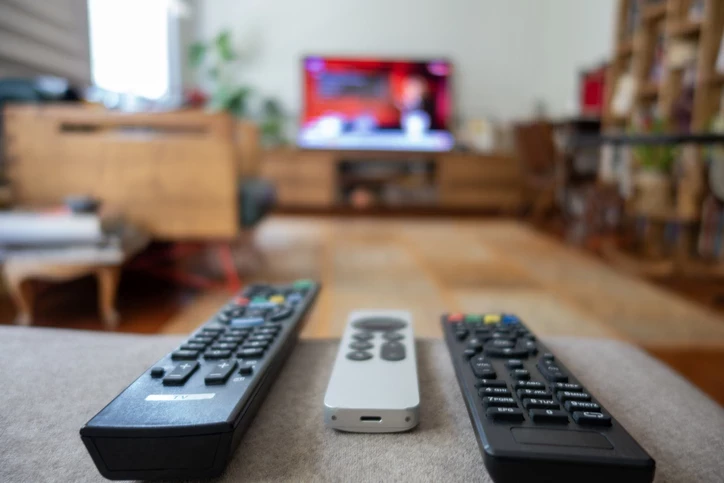 20 Ni̇san 2026 Pazartesi̇ Tv Yayin Akişi! Bu Akşam Hangi Diziler Ve Filmler Var