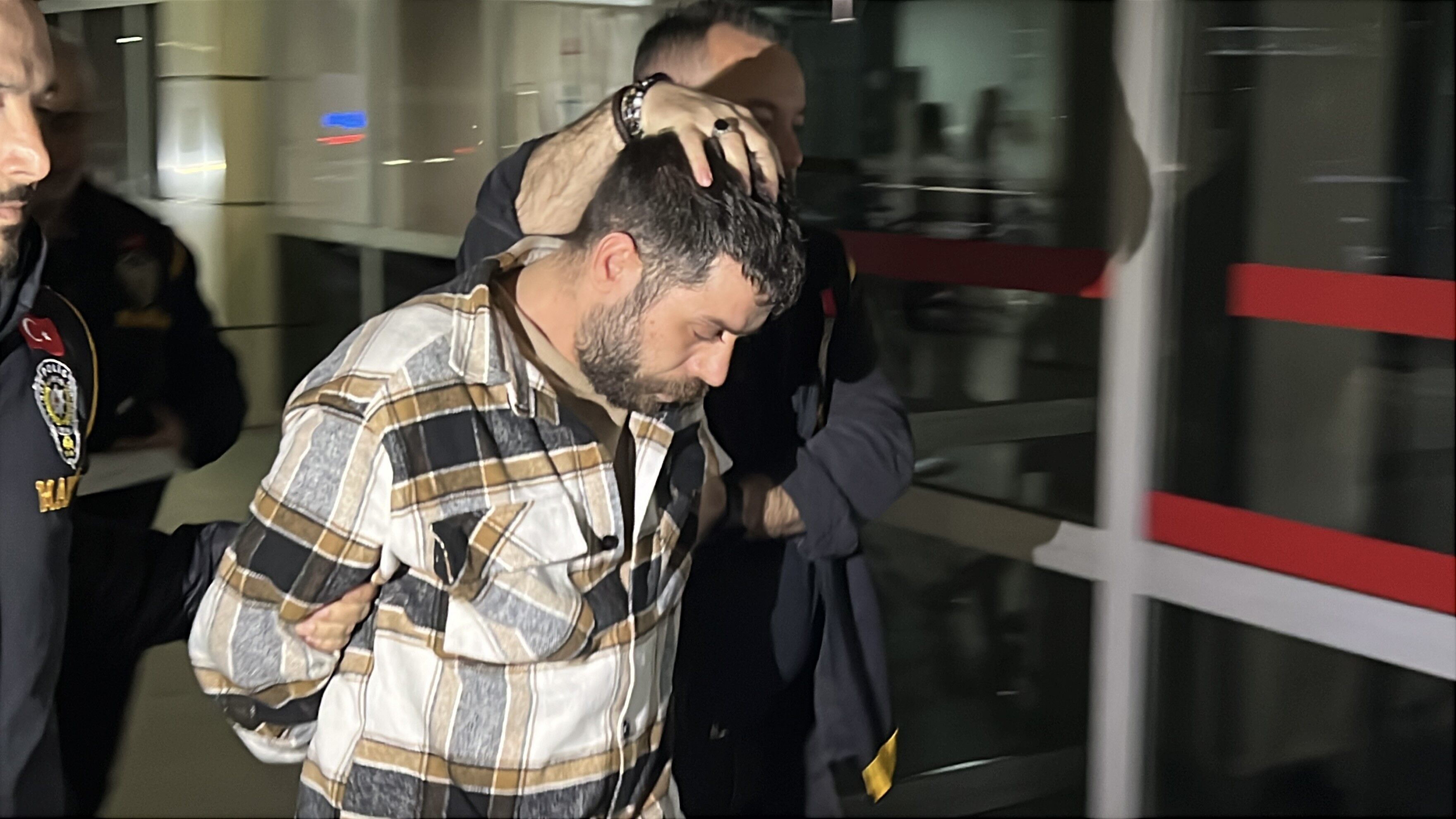 5 Yarım Altın Için Yaşlı Kadını Öldürdü (4)