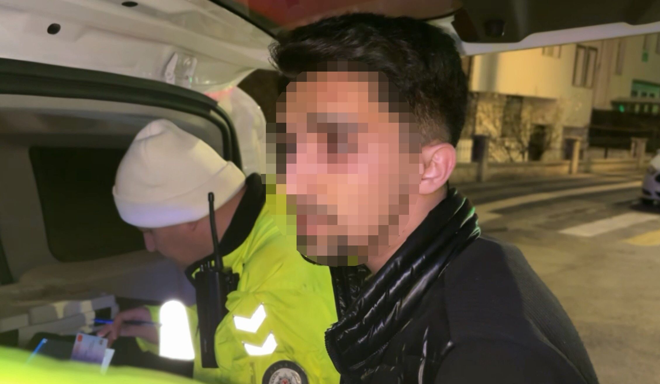 Alkollü Halde Direksiyona Geçti, 3 Araca Birden Çarptı (1)