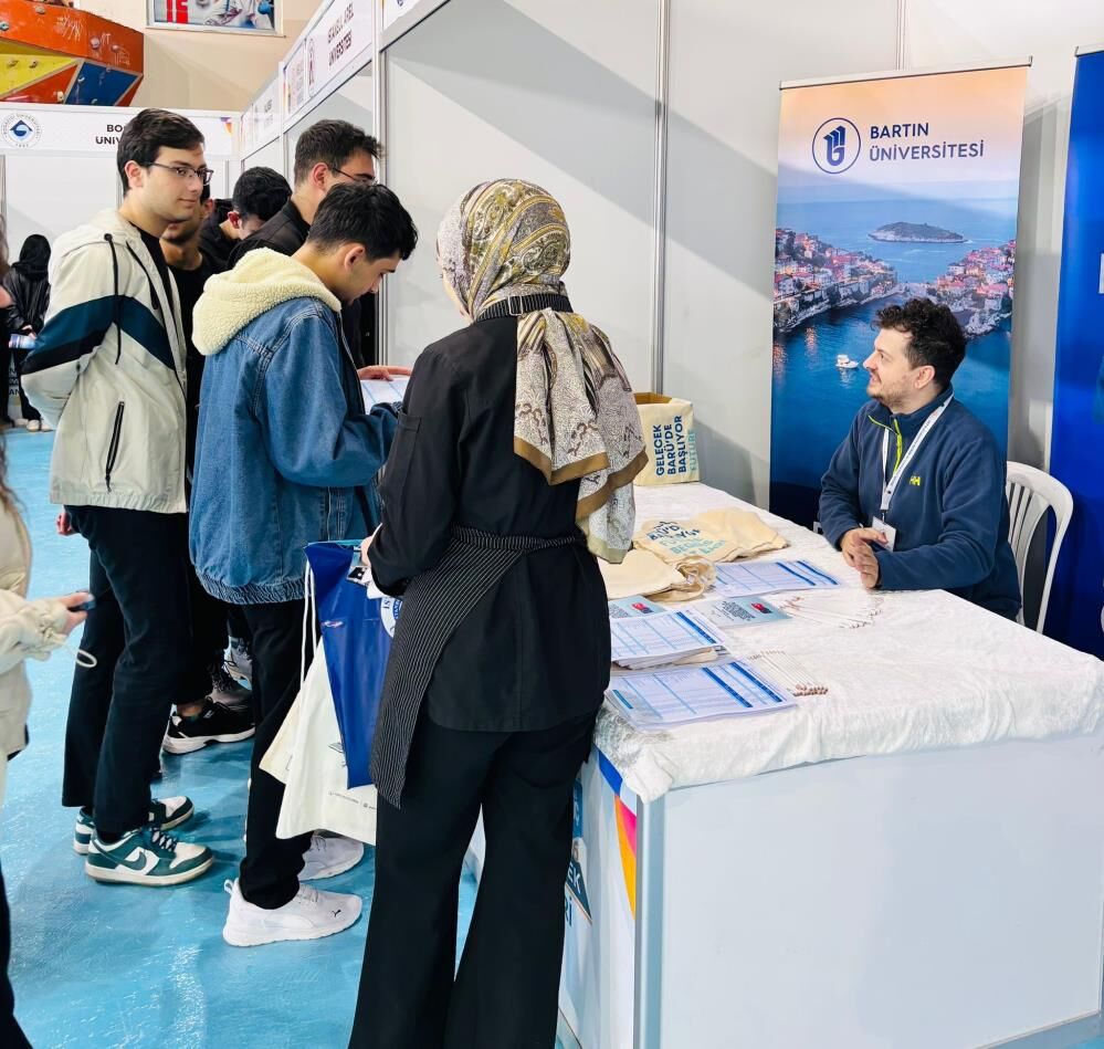 Barü, İnegöl 8. Üniversite Ve Meslek Tanıtım Günleri’nde! (2)