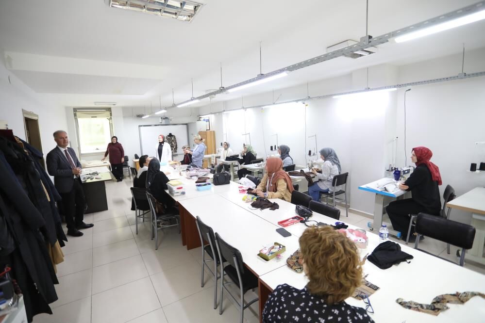 Başkan Taban'dan İnesmek Kursiyerlerine Ziyaret (3)