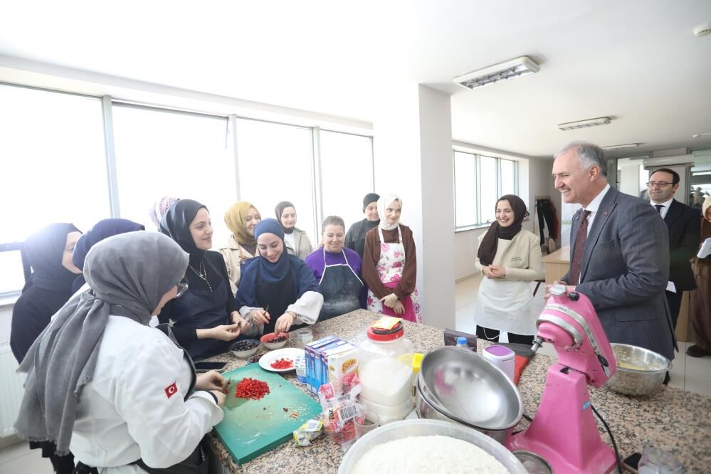 Başkan Taban'dan İnesmek Kursiyerlerine Ziyaret (4)