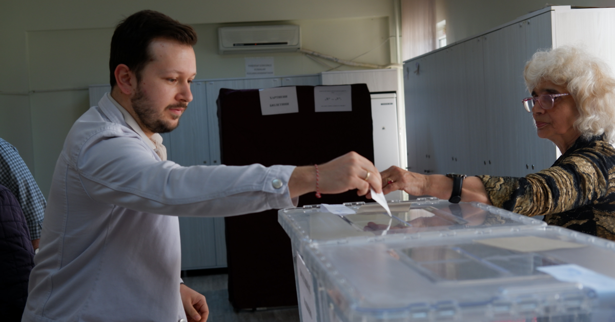 Bulgaristan Seçimlerinde Bursa'daki Çifte Vatandaşlar Oy Kullandı (1)