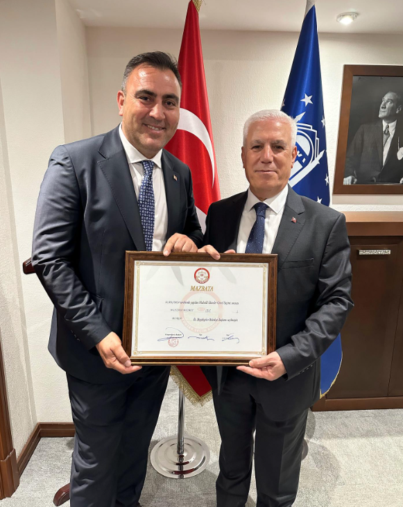 Bursa Büyükşehir’de Bozbey’in Yerine Vekalet Edecek İsim Açıklandı-2