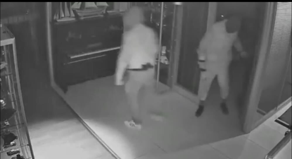 Bursa’da 2 Milyonluk Vurgun! Maskeli Beşler Çelik Kasaları Böyle Patlattı.. (1)