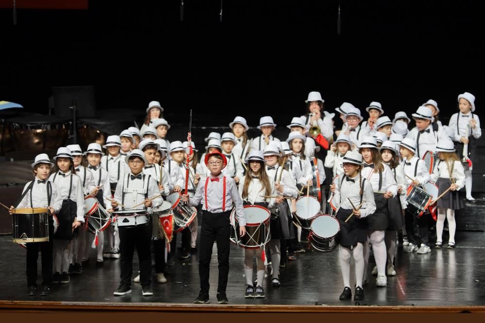 Bursa'da Çocuk Senfoni Orkestrası Büyüledi! (1)