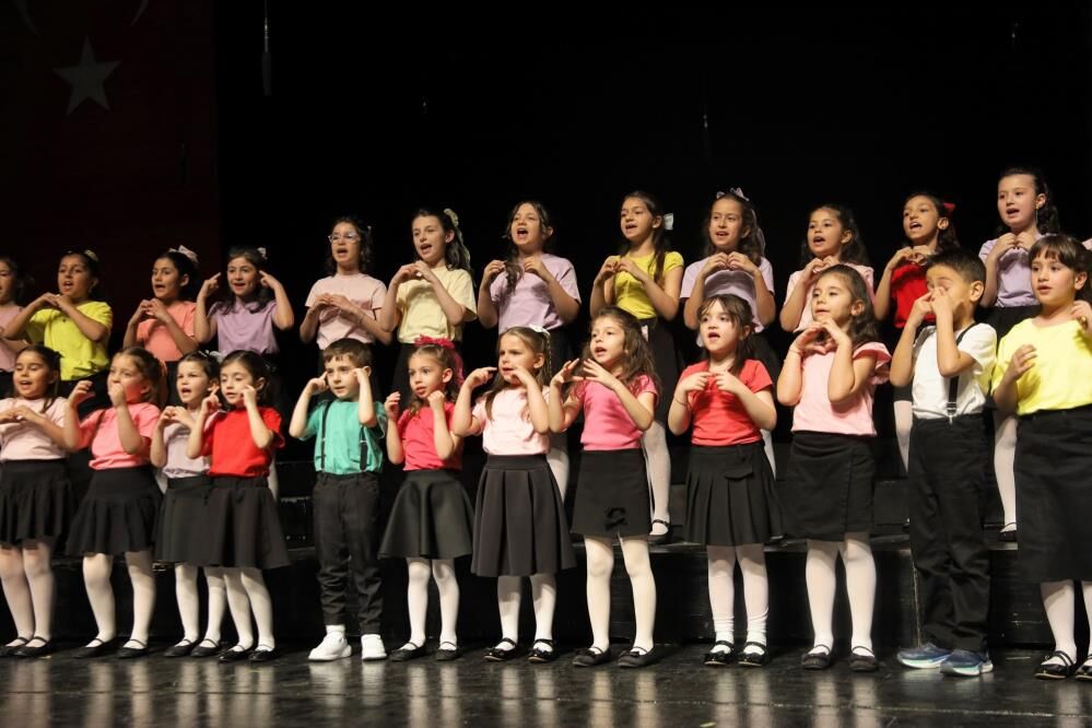 Bursa'da Çocuk Senfoni Orkestrası Büyüledi! (3)